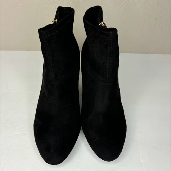 New BCBG Black 3” Comfort Heel Ankle Boots Bootie Side Zip Gold Hardware Size 9